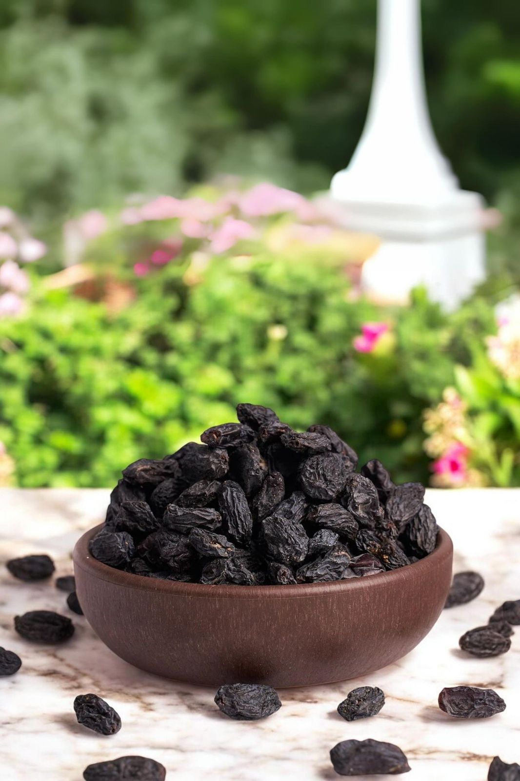 Black Raisins